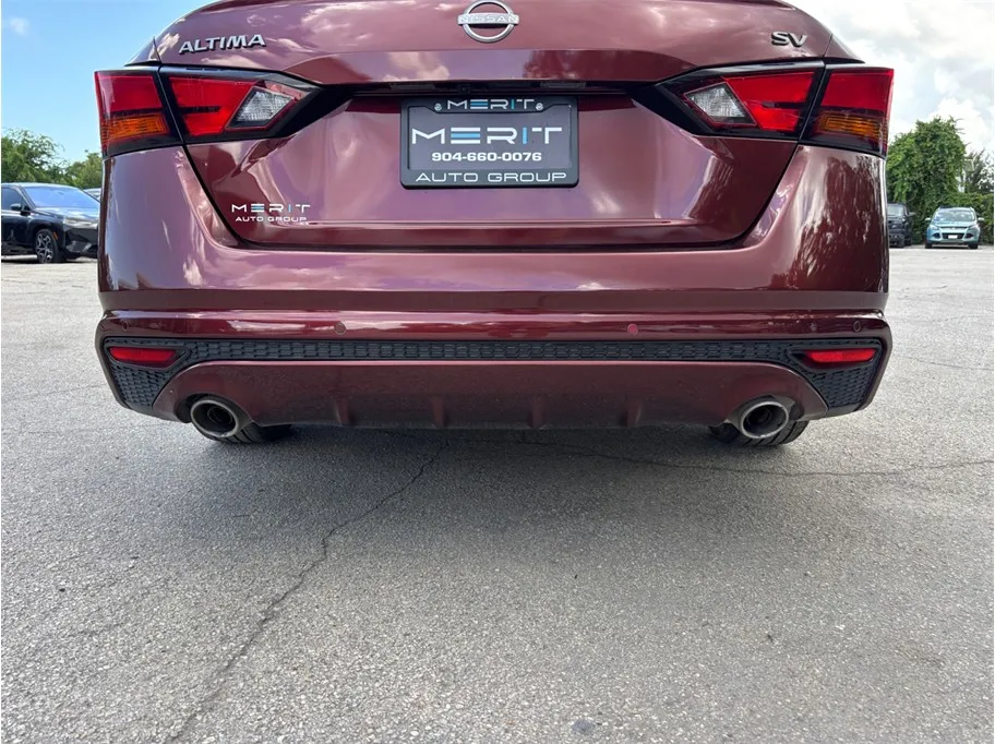Nissan Altima photo 16