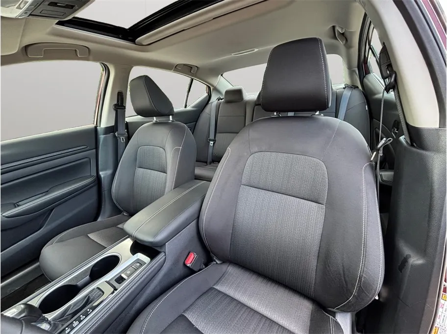 Nissan Altima photo 19