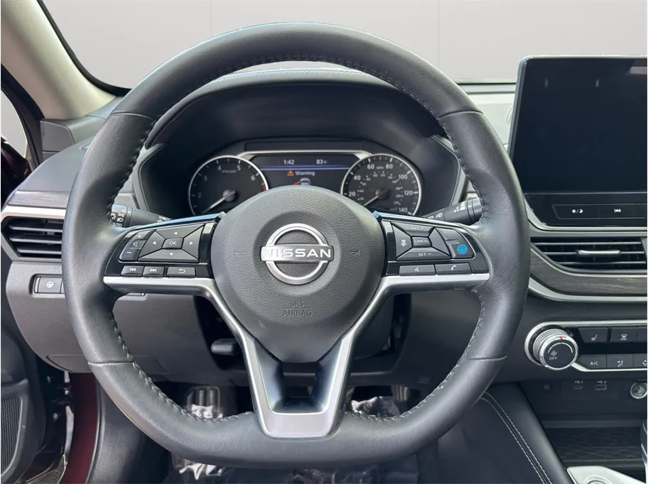 Nissan Altima photo 24