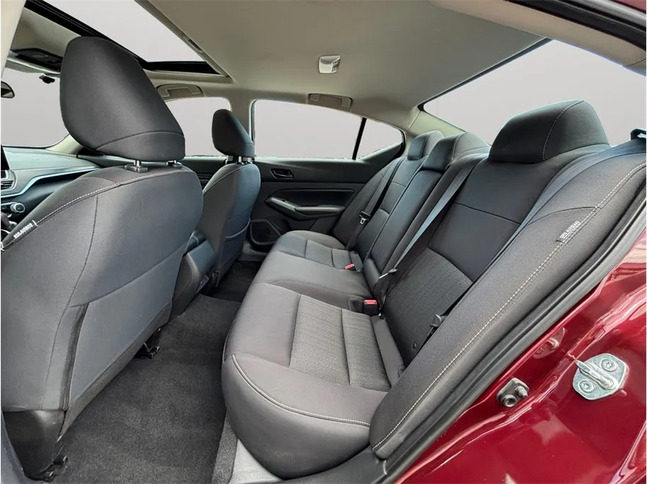 Nissan Altima photo 36