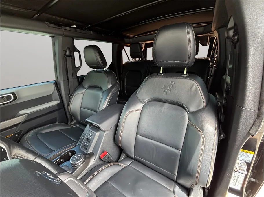 Ford Bronco photo 21