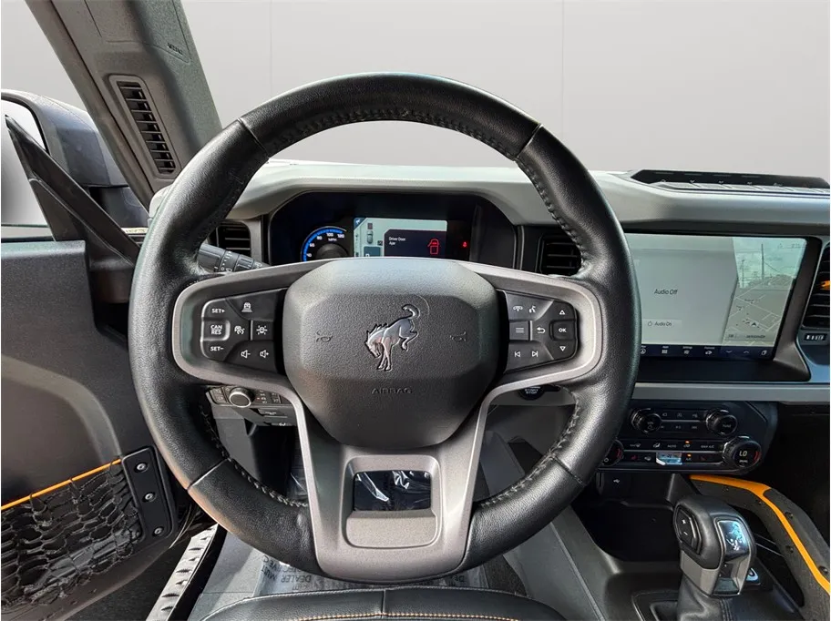 Ford Bronco photo 27