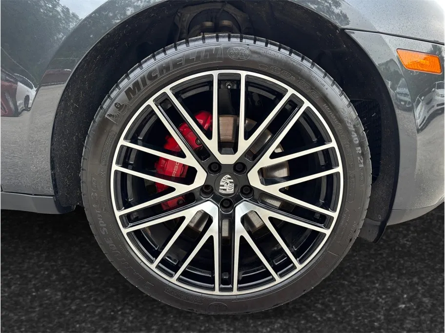 Porsche Macan photo 13