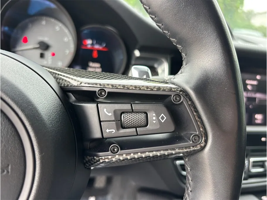 Porsche Macan photo 28
