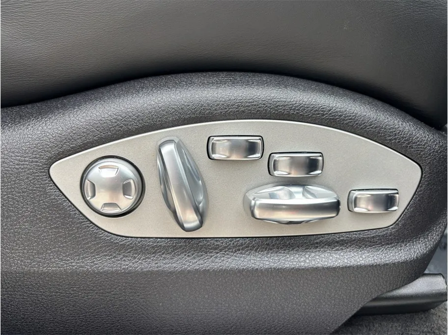 Porsche Macan photo 47