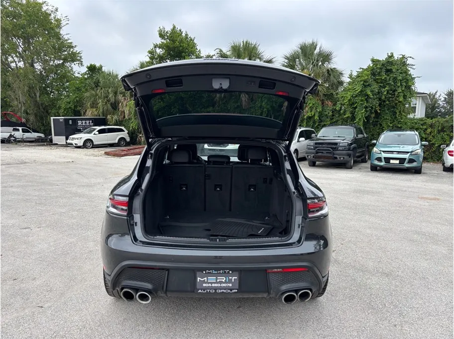 Porsche Macan photo 51