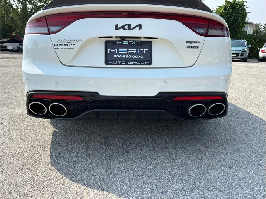 2022 Kia Stinger 18