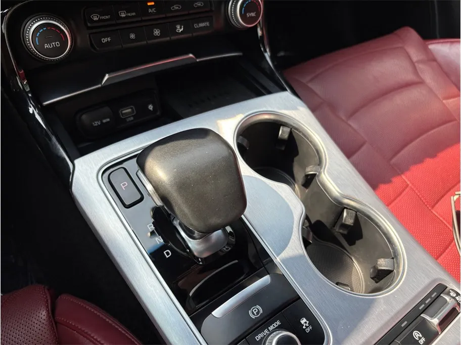 2022 Kia Stinger 41