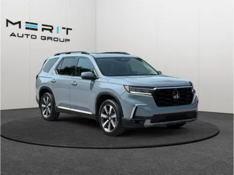 Gray 2024 Honda Pilot Elite Sport Utility 4D for sale in Jacksonville, FL