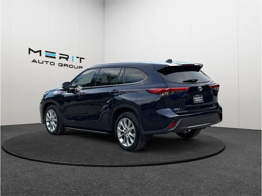 Toyota Highlander photo 7