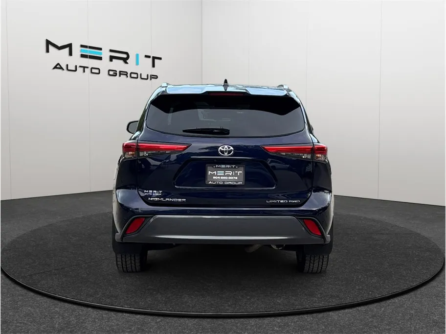Toyota Highlander photo 8