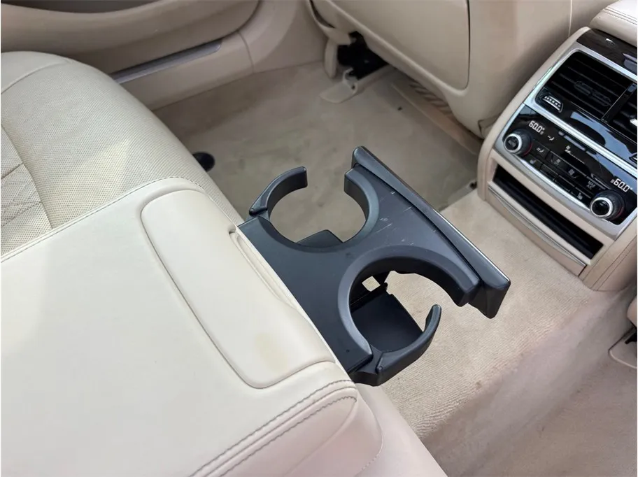 BMW 7 Series photo 45