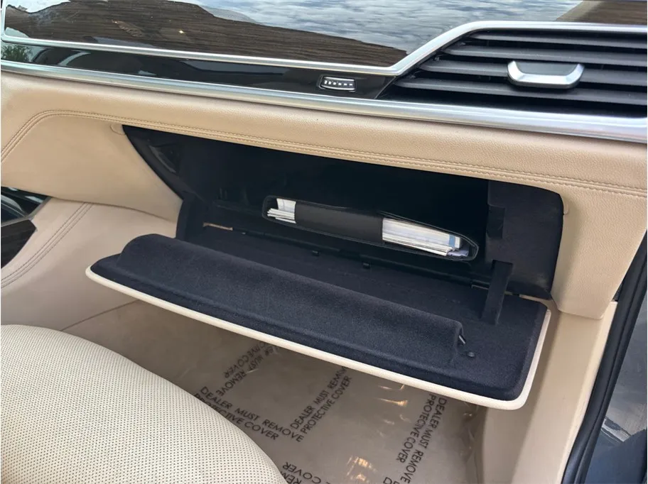 BMW 7 Series photo 51