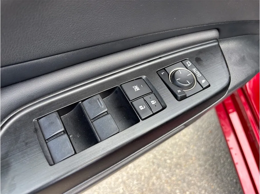 Lexus ES photo 23
