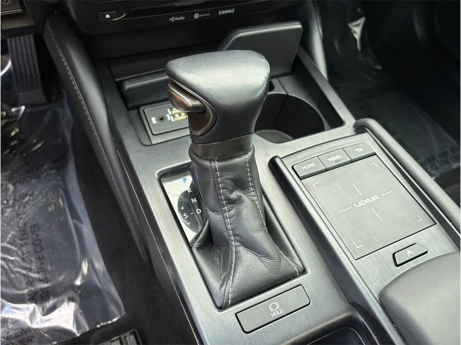 Lexus ES photo 36
