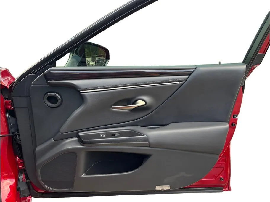 Lexus ES photo 45
