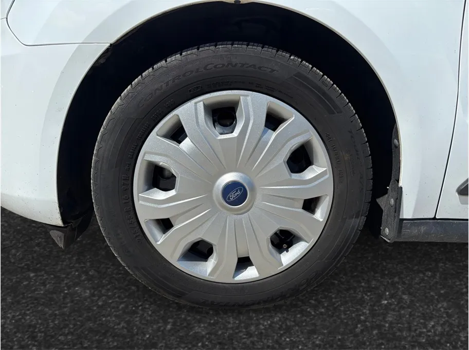 Ford Transit Connect photo 13