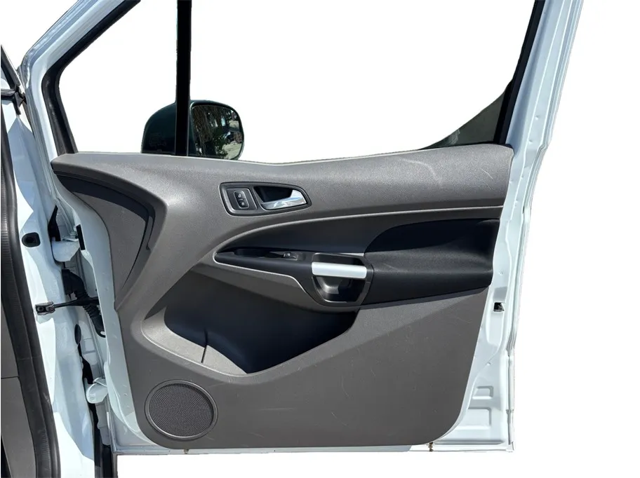 Ford Transit Connect photo 34