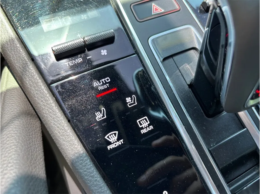 Porsche Cayenne photo 32