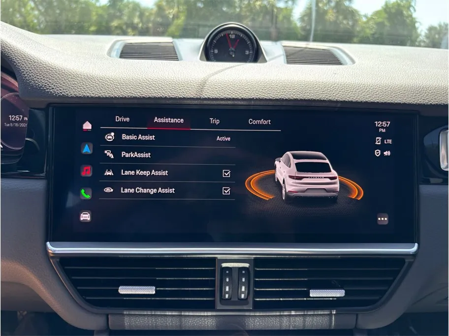 Porsche Cayenne photo 33