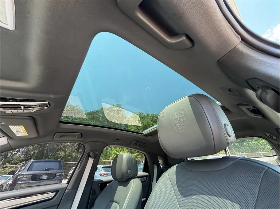 Porsche Cayenne photo 36