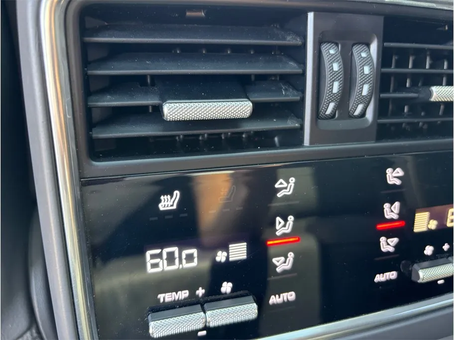 Porsche Cayenne photo 40