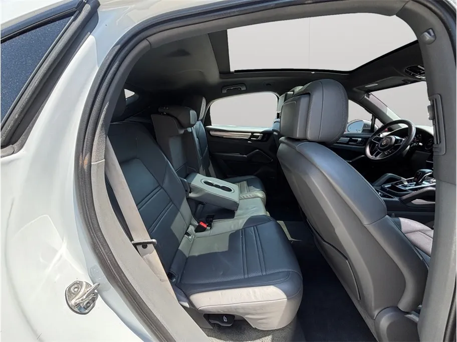 Porsche Cayenne photo 42