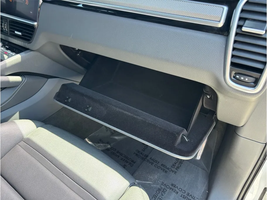 Porsche Cayenne photo 46