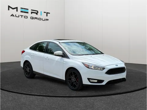 White 2016 Ford Focus SE Sedan 4D for sale in Jacksonville, FL