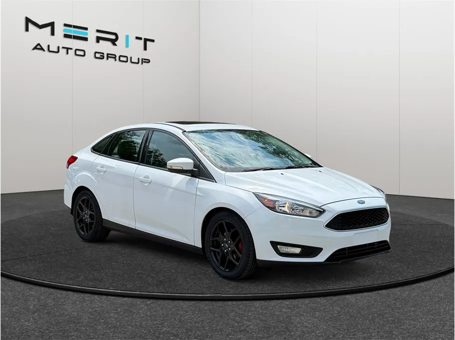 White 2016 Ford Focus SE Sedan 4D for sale in Jacksonville, FL
