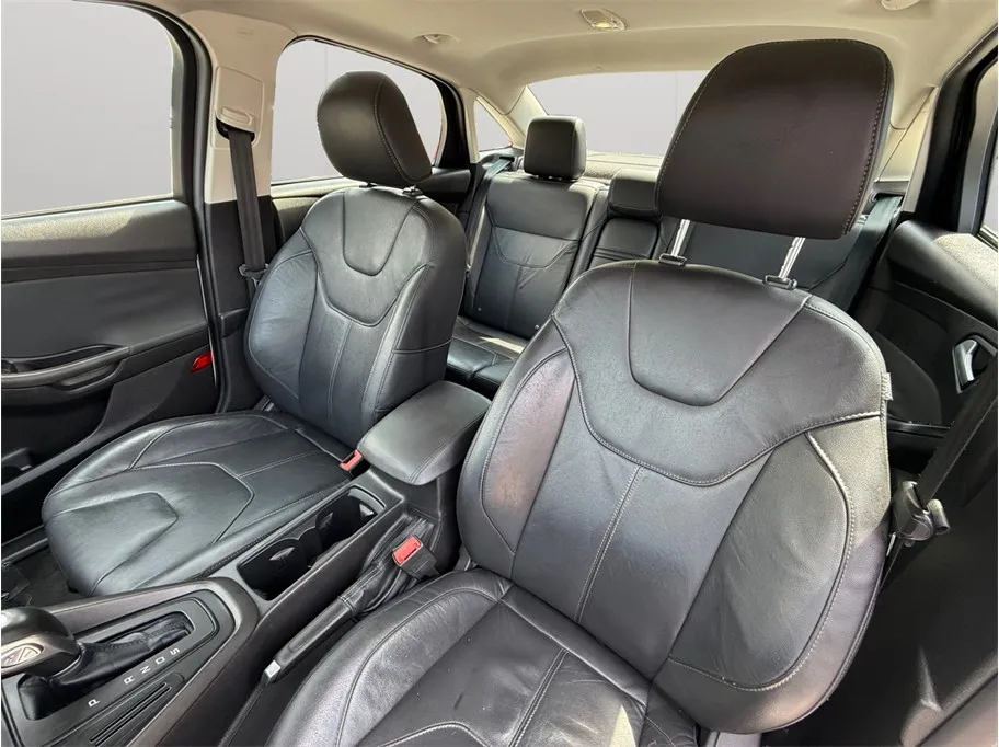 Ford Focus photo 16