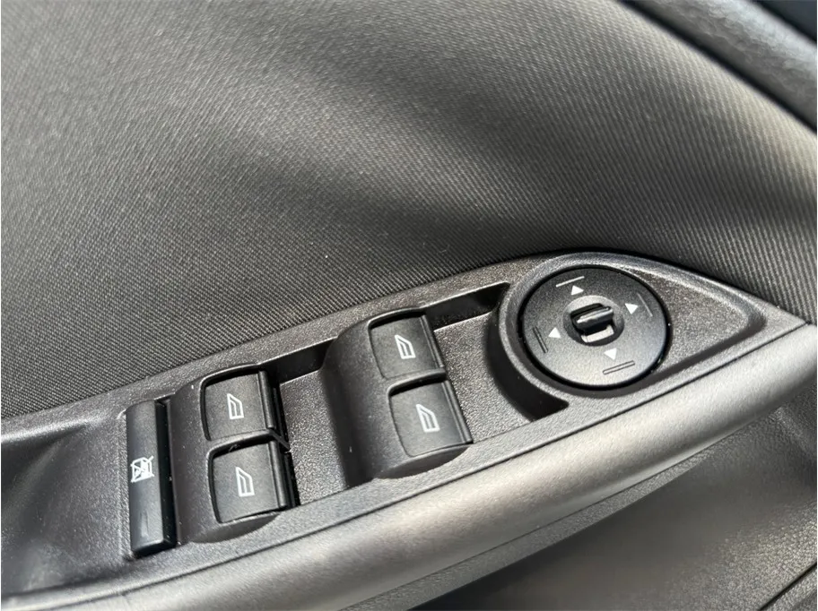 Ford Focus photo 19