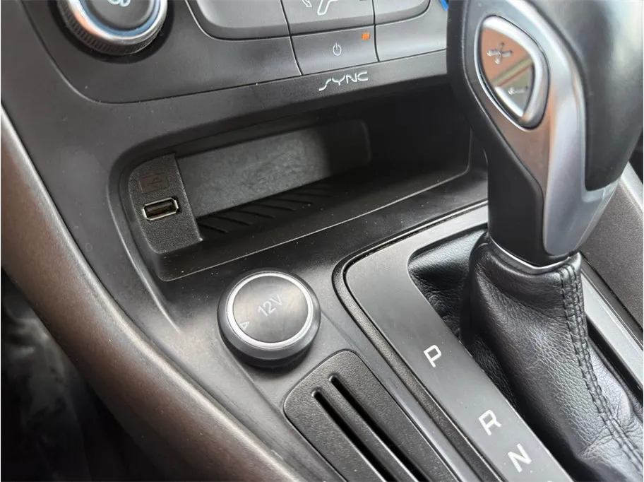 Ford Focus photo 28