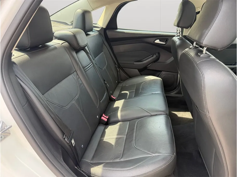 Ford Focus photo 36