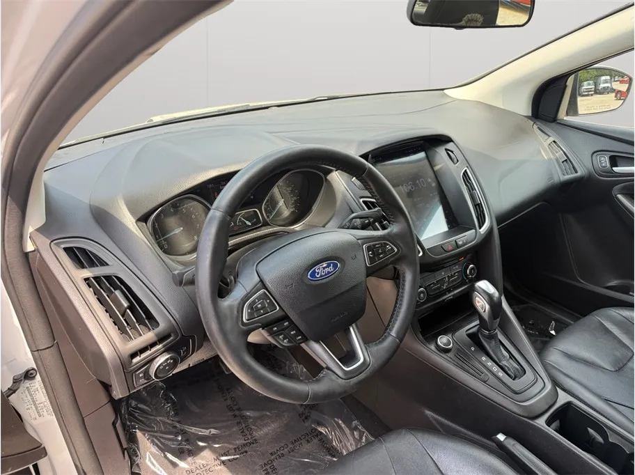 Ford Focus photo 6