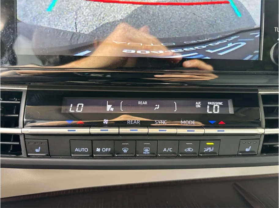 Toyota Sienna photo 30