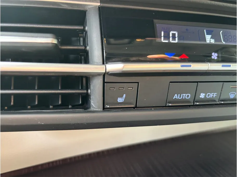 Toyota Sienna photo 31