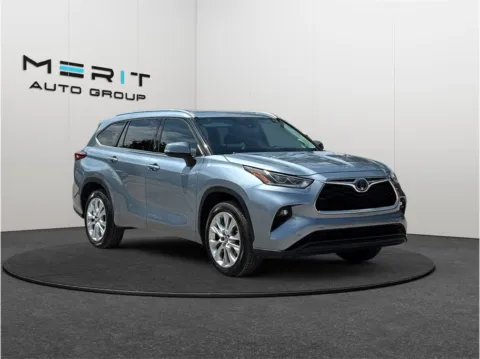 Gray 2021 Toyota Highlander Hybrid Limited Sport Utility 4D for sale in Jacksonville, FL