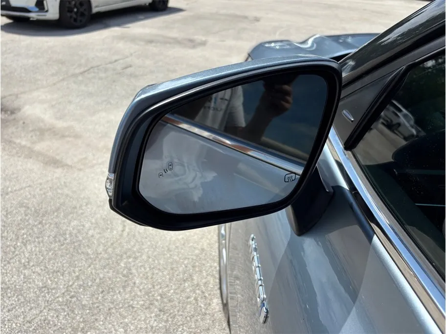 Toyota Highlander photo 18