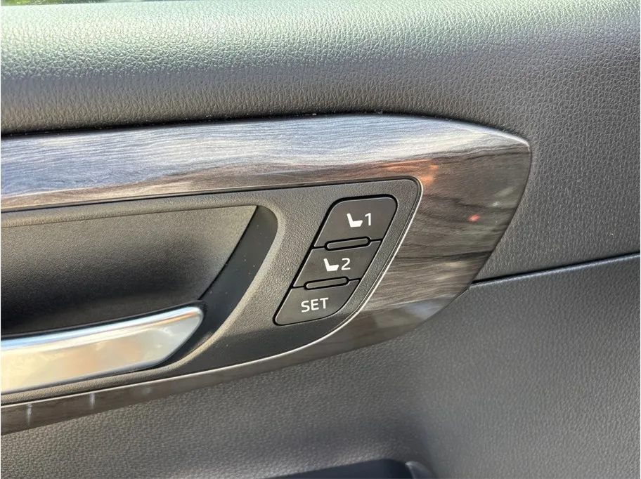 Toyota Highlander photo 23