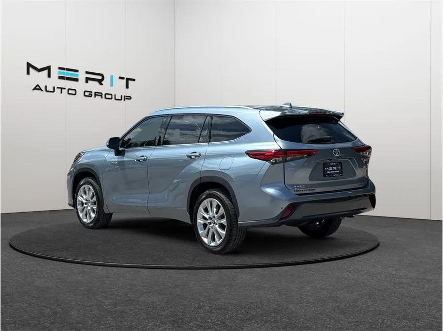 Toyota Highlander photo 7