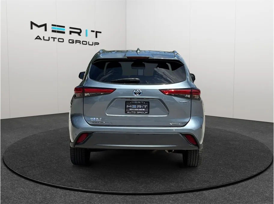 Toyota Highlander photo 8