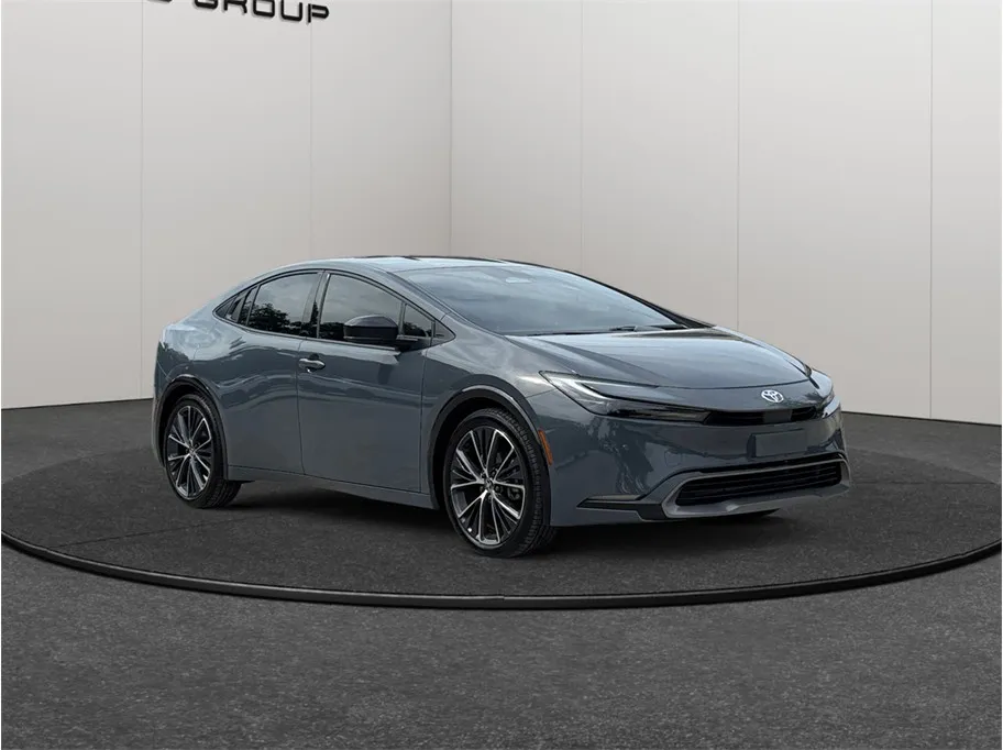 2024 Toyota Prius XLE Hatchback 4D