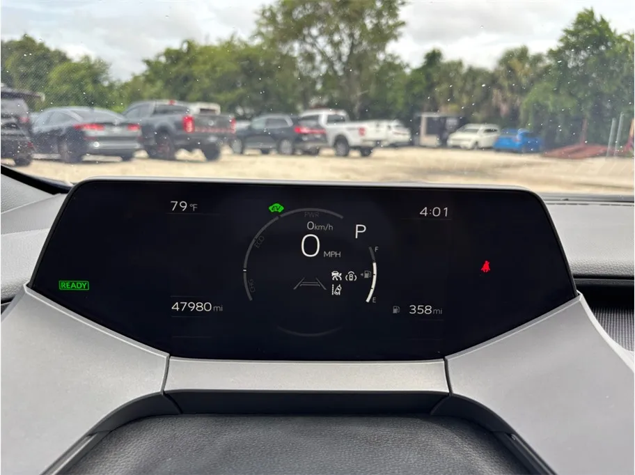 Toyota Prius photo 23