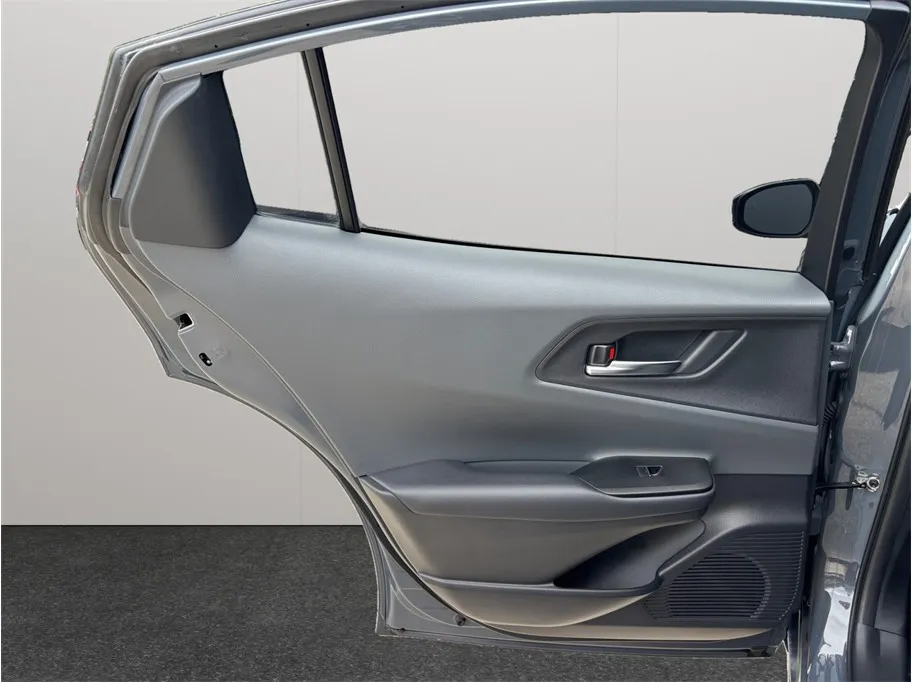 Toyota Prius photo 37