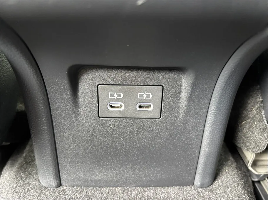 Toyota Prius photo 38
