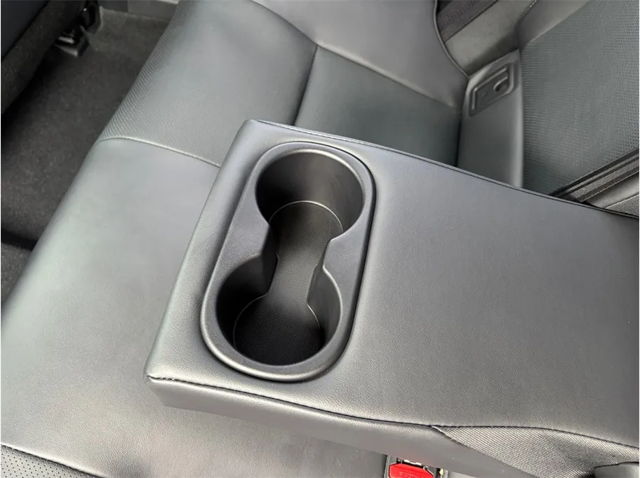 Toyota Prius photo 39