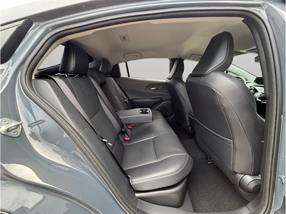 Toyota Prius photo 40