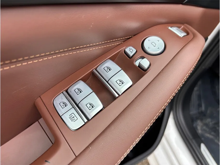 BMW X7 photo 23