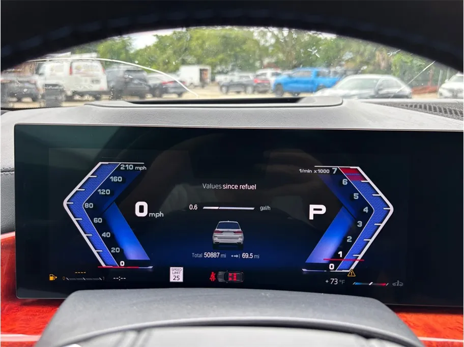 BMW X7 photo 26